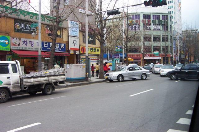 Double U-turn failure in Seoul, Korea
