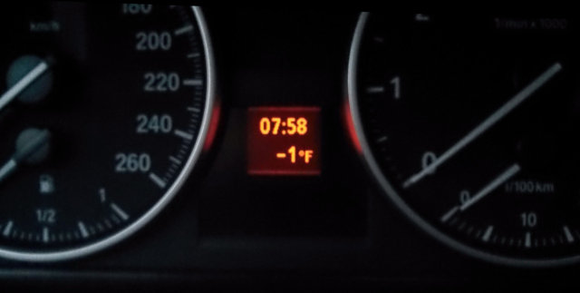 Temperature displaying -1 degrees, Fahrenheit.